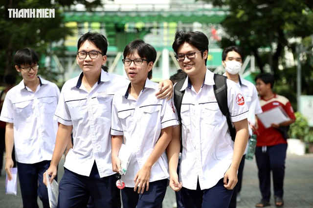 Kh&ocirc;ng được d&ugrave;ng điểm quy đổi từ chứng chỉ IELTS để t&iacute;nh điểm s&agrave;n do B&ocirc;k GD-ĐT quy định- Ảnh 1.