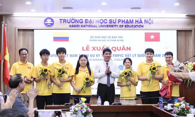 Việt Nam đạt th&agrave;nh t&iacute;ch Olympic vật l&yacute; quốc tế cao nhất trong lịch sử tham dự- Ảnh 2.