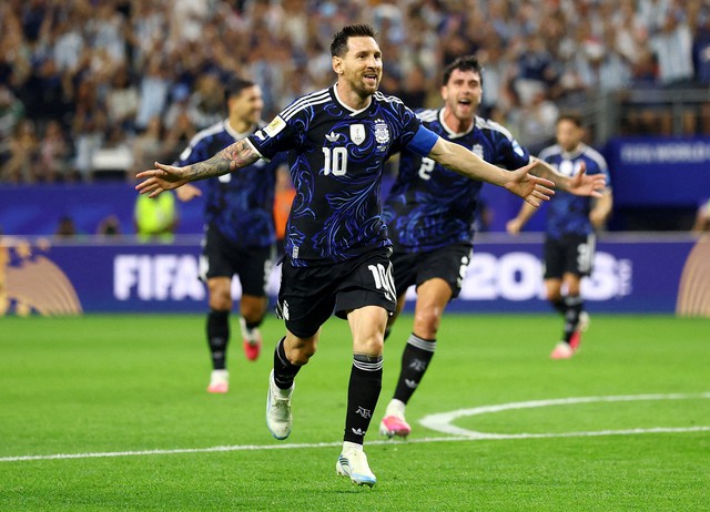 FIFA ‘chiều’ Argentina hết nấc trước bán kết gặp Anh, gợi lại 'điềm lành' Maradona- Ảnh 4.
