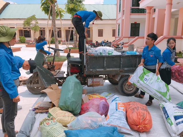 'Huy đồng nát' biến rác thải thành yêu thương- Ảnh 1.