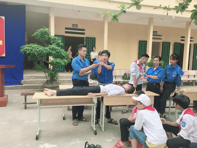 'Huy đồng nát' biến rác thải thành yêu thương- Ảnh 3.