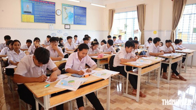 Đồng Nai cần tuyển dụng 2.148 giáo viên, nhân viên ngành giáo dục - Ảnh 2.
