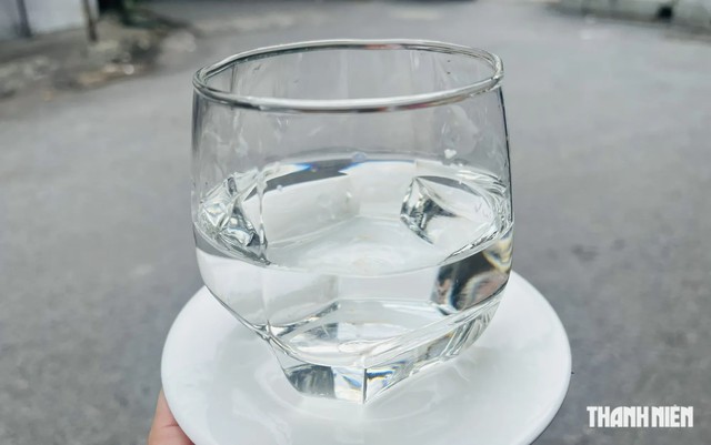 Cảnh báo cơ thể 'đói' nước do chỉ uống khi khát - Ảnh 1.
