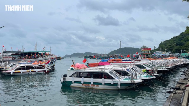 Phú Quốc siết quản lý giao thông đường thủy sau vụ lật ca nô - Ảnh 1.