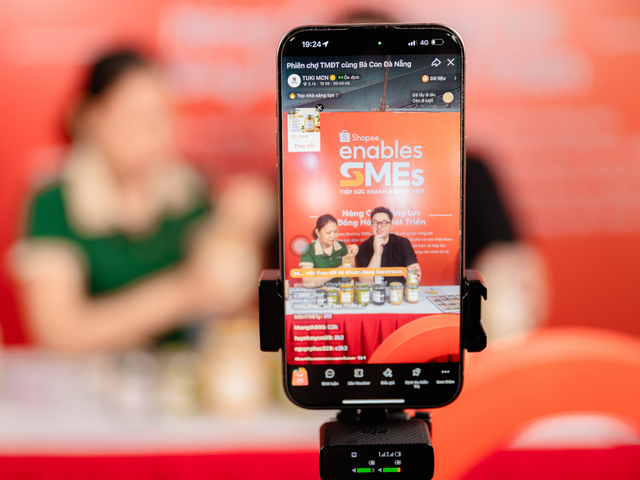 Shopee tiếp sức nh&agrave; b&aacute;n TMĐT Đ&agrave; Nẵng ph&aacute;t triển qua tư vấn v&agrave; livestream thực h&agrave;nh- Ảnh 2.