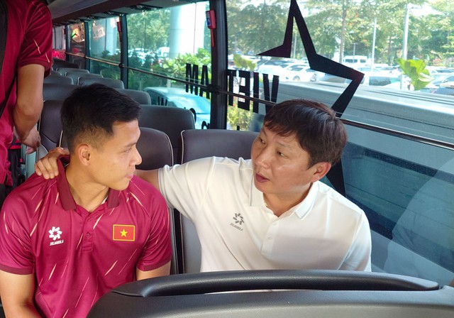 Đội tuyển Việt Nam định hình bộ khung cho ASEAN Cup: Ông Kim sớm chia tay Ngọc Bảo- Ảnh 1.