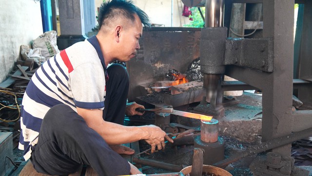 Giữ lửa nghề rèn- Ảnh 2.