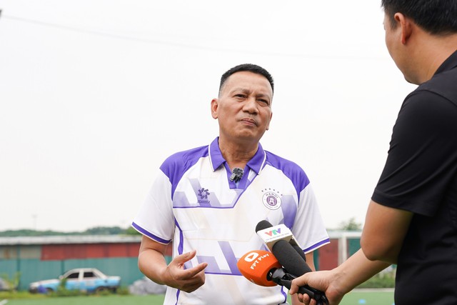 Trung tâm Bóng đá cộng đồng Hà Nội FC: Bước khởi đầu từ một cam kết - Ảnh 2.