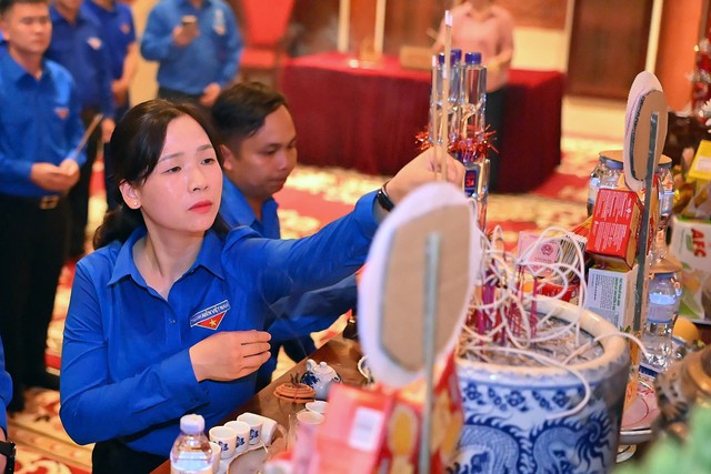 Nghẹn ng&agrave;o đ&ecirc;m tri &acirc;n ở Vị Xuy&ecirc;n - Ảnh 4.