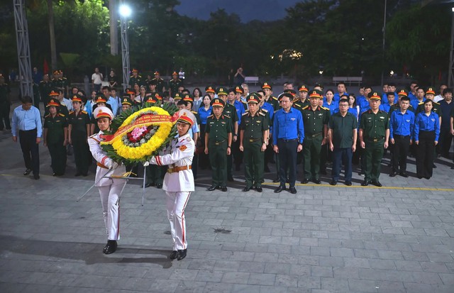 Nghẹn ng&agrave;o đ&ecirc;m tri &acirc;n ở Vị Xuy&ecirc;n - Ảnh 1.