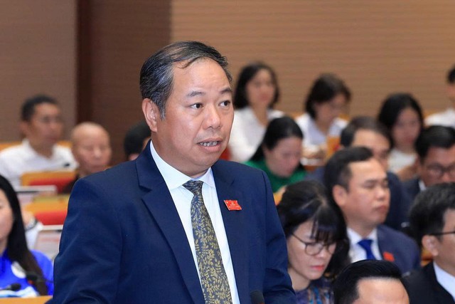 Chung cư cũ như 'quả bom nổ chậm' nhưng Hà Nội cải tạo rất chậm- Ảnh 1.