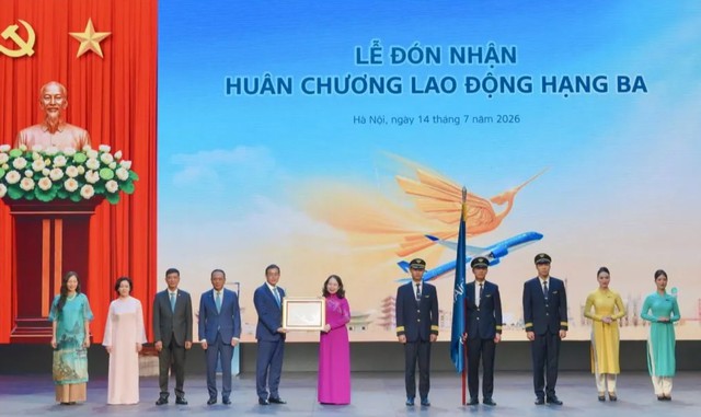Bộ trưởng T&agrave;i ch&iacute;nh: Kỳ vọng Vietnam Airlines đủ năng lực cạnh tranh trong khu vực- Ảnh 1.