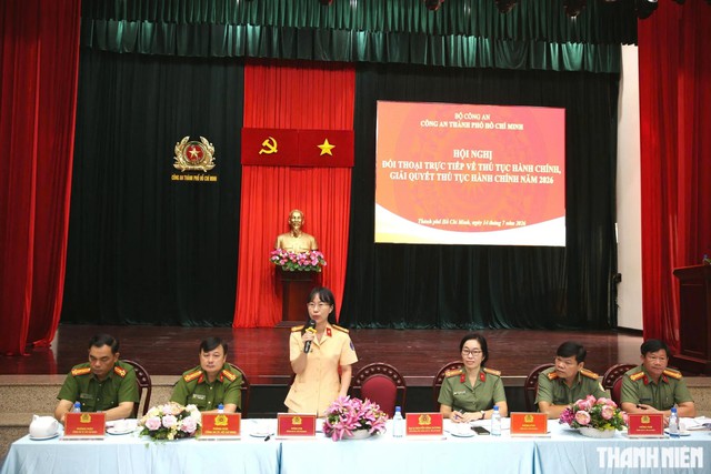 Công an TP.HCM đối thoại trực tiếp với người dân về thủ tục hành chính- Ảnh 5.