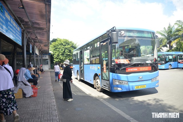 Vật cấm mang lên xe buýt: Hành khách nói ‘không ai thông báo’- Ảnh 3.