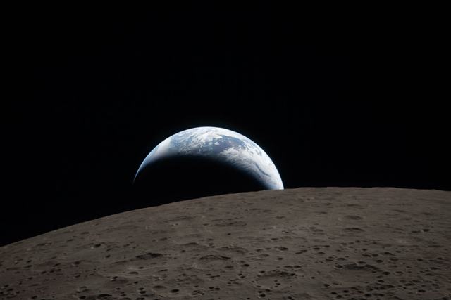 Scientists Just Figured Out How Much Time Is Left for Life on Earth - Ảnh 1.