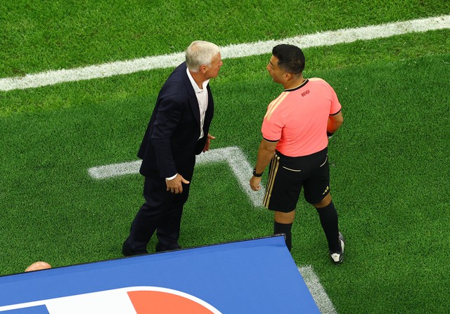 Giám đốc trọng tài FIFA Colina lên tiếng về ‘vua áo đen’ gây tranh cãi trận Pháp thua Tây Ban Nha- Ảnh 1.