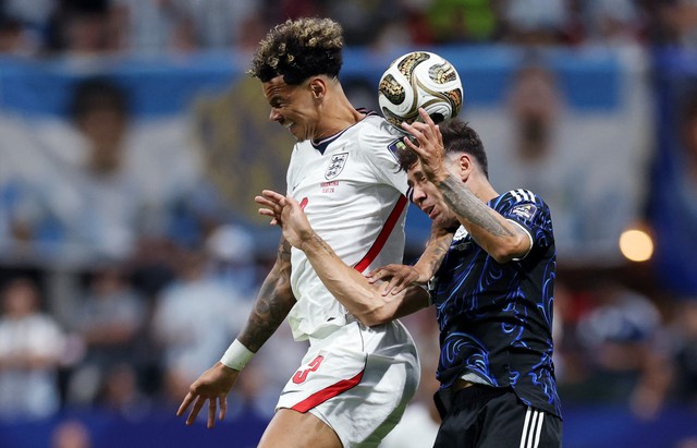 M&agrave;n ngược d&ograve;ng kỳ vĩ của Argentina, Messi khiến đội tuyển Anh sụp đổ- Ảnh 6.
