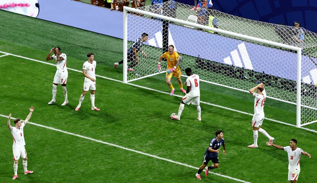 Thua ngược đau đớn Argentina phút 90+2, báo Anh 'mổ xẻ' những sai lầm của HLV Tuchel- Ảnh 3.