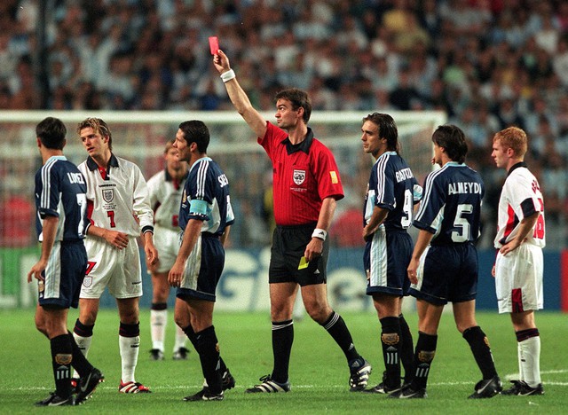 David Beckham ‘chỉ bài’ cho đội tuyển Anh tránh bẫy khiêu khích của Messi và Argentina?- Ảnh 1.