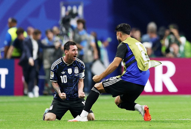 Messi 39 tuổi 21 ngày, 9 lần rê bóng qua cầu thủ Anh, 2 pha kiến tạo tuyệt đỉnh: Ngày buồn cho ‘Tam sư’- Ảnh 2.