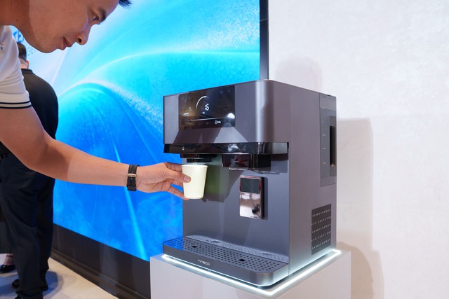 Việt Nam dẫn đầu khu vực về tốc độ đón nhận thiết bị gia dụng thông minh - Ảnh 2.