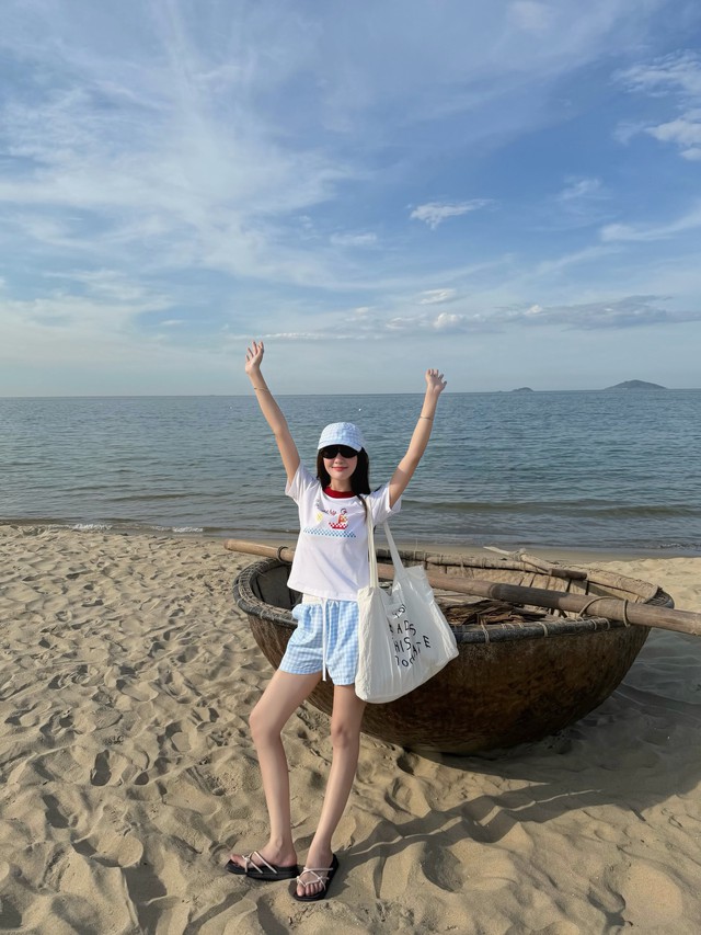 Không thể ngó lơ những chiếc túi tote cho ngày hè- Ảnh 3.