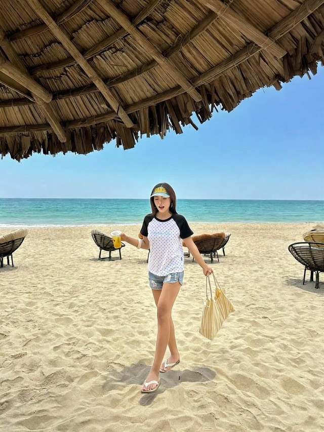 Không thể ngó lơ những chiếc túi tote cho ngày hè- Ảnh 5.