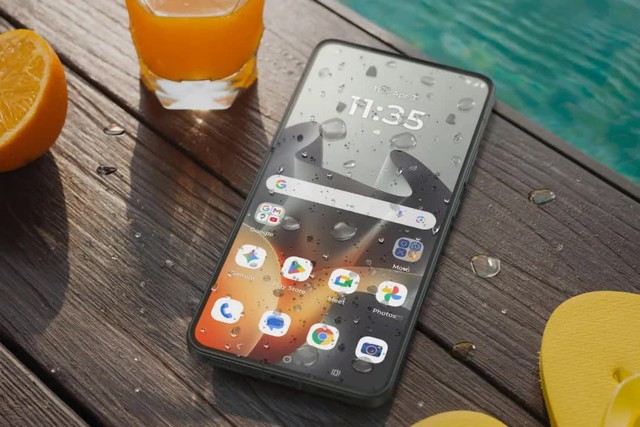 Motorola trở lại đường đua với một 'flagship killer' đích thực - Ảnh 1.