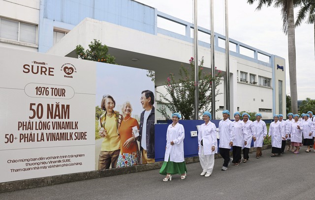 50 năm tin yêu Vinamilk, tuổi 50+ chọn Vinamilk Sure để sống khỏe mỗi ngày - Ảnh 1.