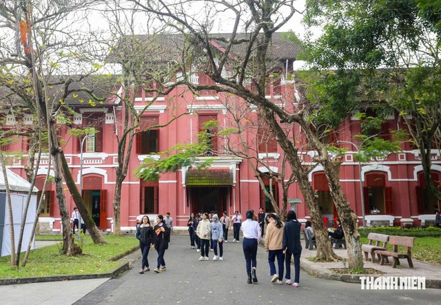 Huế cấp sách giáo khoa miễn phí cho học sinh từ năm học 2026 - 2027- Ảnh 1.