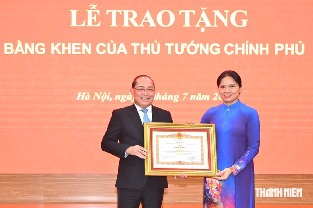 Cán bộ Mặt trận phải thường xuyên bám sát cơ sở - Ảnh 3.