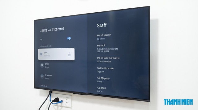 Nên bắt Wi-Fi hay cắm dây mạng Ethernet cho Smart TV? Nên bắt Wi-Fi hay cắm dây mạng Ethernet cho Smart TV? - Ảnh 1.