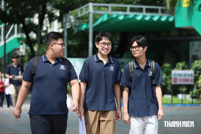 Trường đại học có gần 83.000 thí sinh đăng ký, điểm chuẩn ra sao? - Ảnh 2.