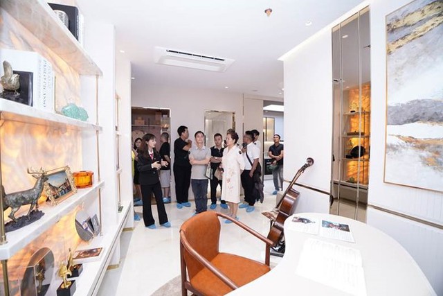 Bàn giao full nội thất tích hợp Samsung SmartThings, nâng tầm chuẩn sống tại The Emerald Boulevard- Ảnh 2.