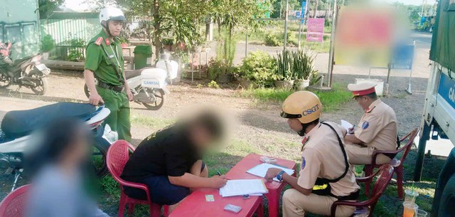 Đồng Nai: Xử lý ô tô chạy 115 km/giờ trên quốc lộ 14- Ảnh 2.