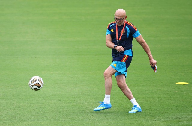 Hành trình đến chung kết World Cup của Tây Ban Nha: Càng vào sâu càng hay đến kinh ngạc- Ảnh 2.