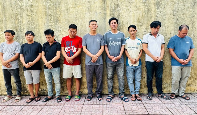 Triệt phá đường dây cá độ bóng đá World Cup 'khủng' hơn 200 tỉ đồng - Ảnh 1.
