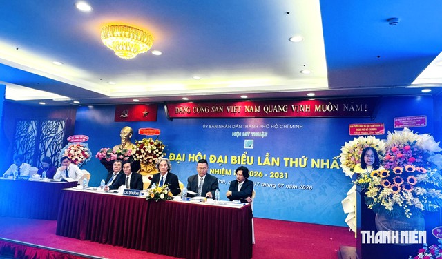 Nh&agrave; đi&ecirc;u khắc Trần Thanh Nam giữ chức Chủ tịch Hội Mỹ thuật TP.HCM- Ảnh 1.