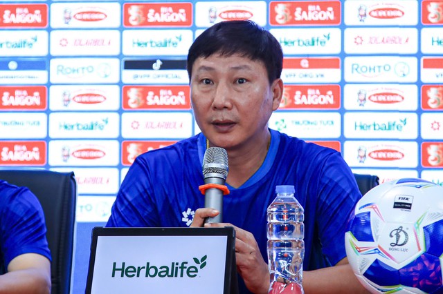 Tài Lộc háo hức chờ ra mắt đội tuyển Việt Nam, thầy Kim rất coi trọng trận giao hữu với Myanmar- Ảnh 1.