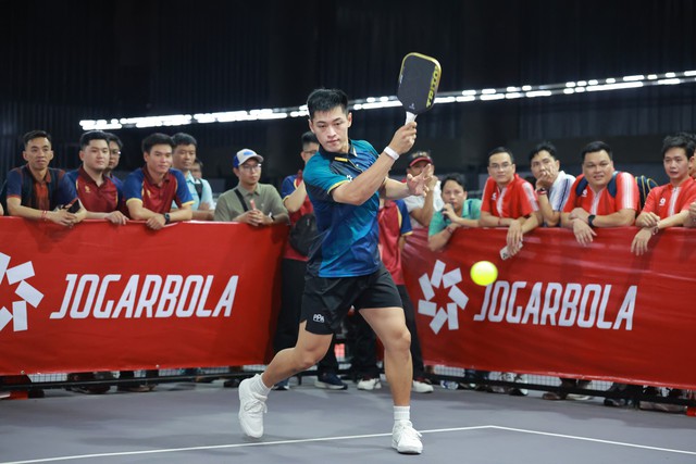 Cặp đôi vàng pickleball Việt Nam Trương Vinh Hiển - Sophia Huỳnh Trần vươn ra biển lớn- Ảnh 1.