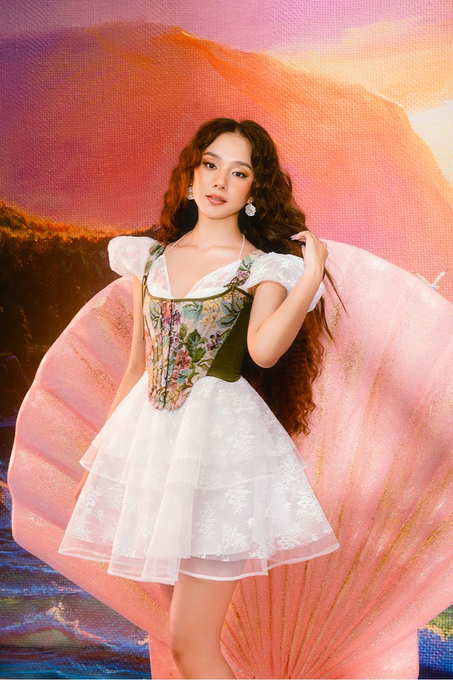 Biến hóa đa dạng cùng trang phục corset hiện đại, hợp mọi hoàn cảnh- Ảnh 5.