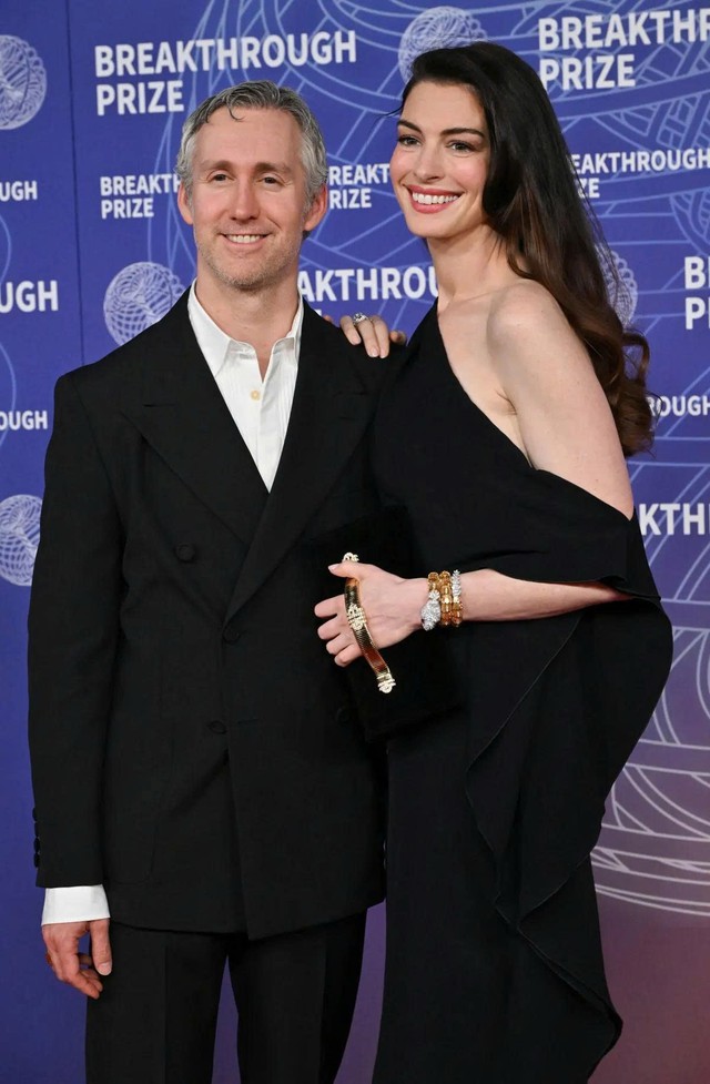 Cuộc hôn nhân hàng triệu cô gái mơ ước của Anne Hathaway và chồng tài tử - Ảnh 2.