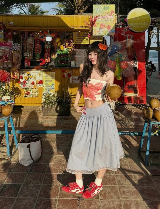 Giày thể thao, bạn đồng hành cùng nàng xuống phố ngày hè- Ảnh 6.