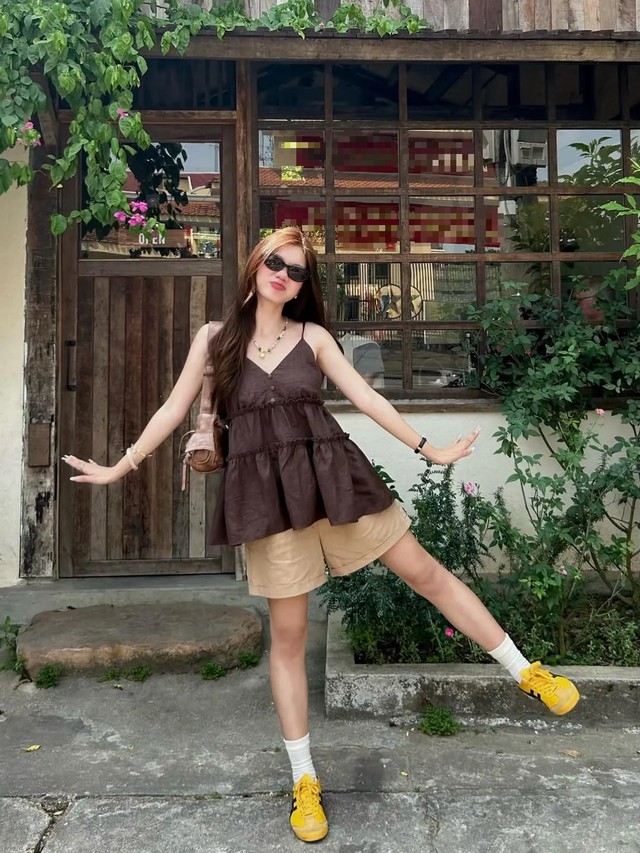 Giày thể thao, bạn đồng hành cùng nàng xuống phố ngày hè- Ảnh 5.