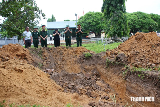 Quảng Ngãi: Phát hiện thêm hài cốt liệt sĩ trong khuôn viên nghĩa trang liệt sĩ- Ảnh 1.