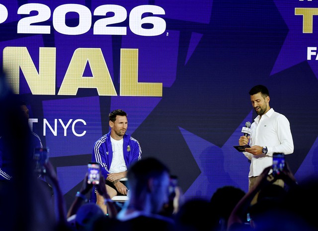 Messi lần đầu lên tiếng về bức ảnh tắm cho Yamal cách đây 19 năm, quyết thắng ‘cậu bé’ ở chung kết- Ảnh 1.
