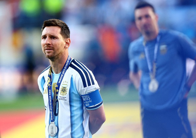 Messi khóc!- Ảnh 4.