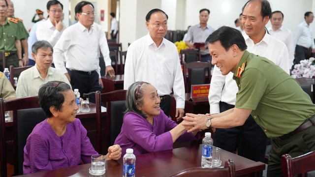 Đại tướng Lương Tam Quang tri ân người có công ở Gia Lai - Ảnh 3.