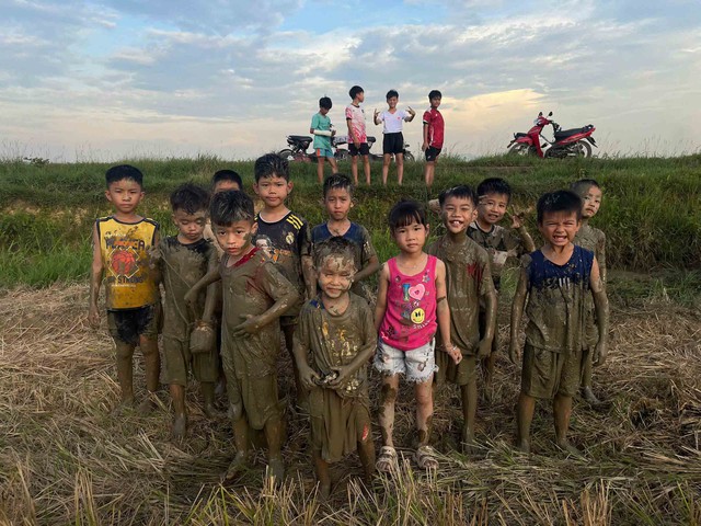 Chú Tuấn và lũ trẻ ngoan trong xóm - Ảnh 4.