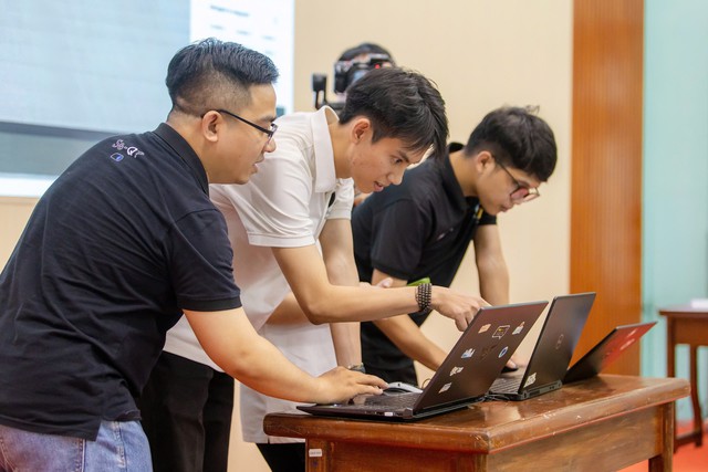 Khi chuyên gia công nghệ đứng lớp: Truyền tải kiến thức thông qua kinh nghiệm thực chiến - Ảnh 3.